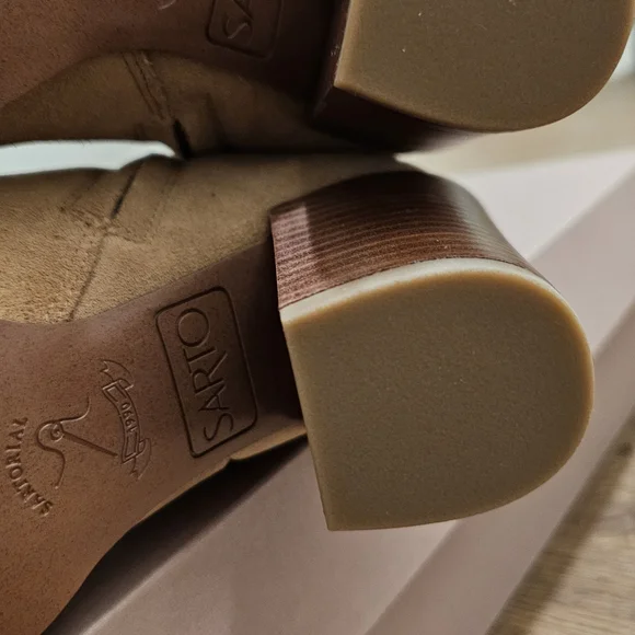 New SARTO By Franco Sarto Tan Heeled Boots - Picture 7 of 7